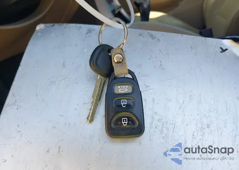 2013 Hyundai Elantra Limited from USA, damaged, VIN 5NPDH4AEXDH408154